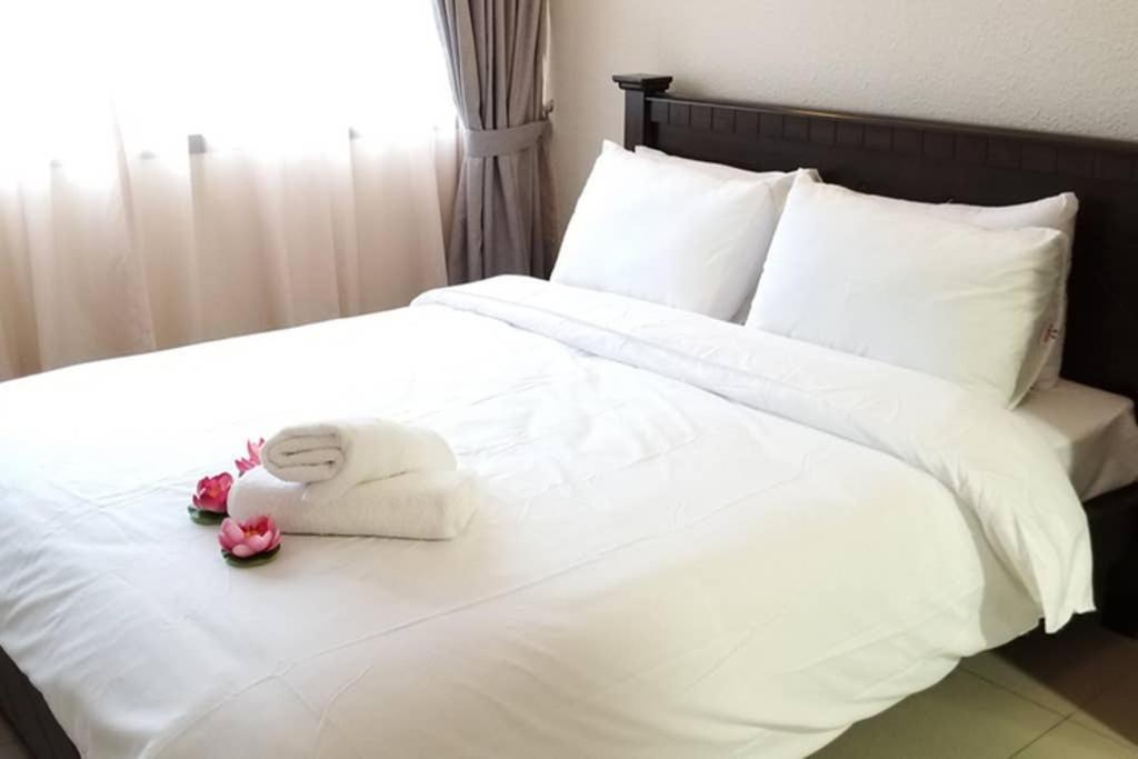 Poolview Resort Batu Ferringhi 502 - 2 Rooms Dış mekan fotoğraf